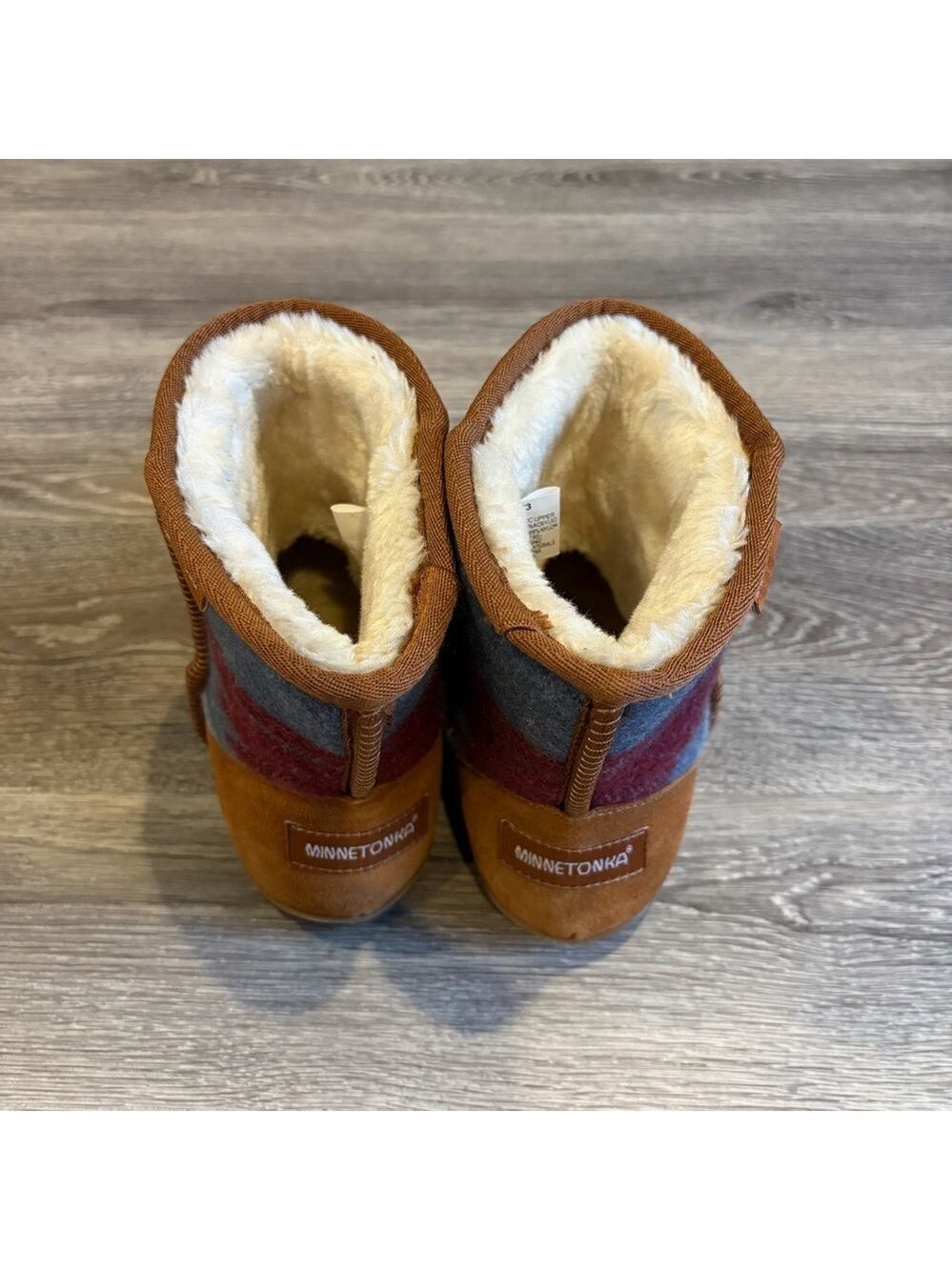 Minnetonka Wool Blend Aztec Pattern Shearling Lined Ankle Boots Size 8 - Picture 4 of 9